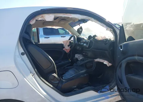 2016 Smart Fortwo Prime from USA, damaged, VIN WMEFJ5DAXGK061668